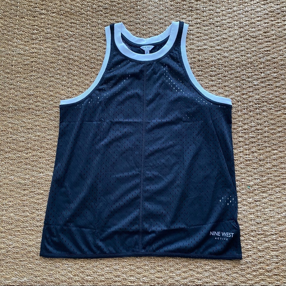 Nine West perforated racerback tank top med NWT